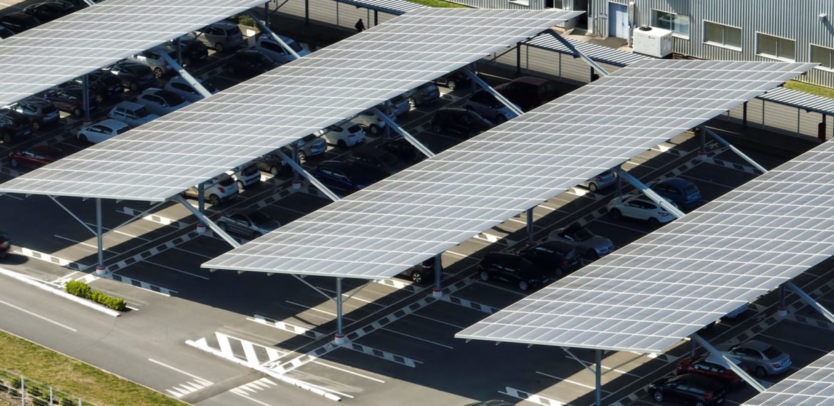 Ombrières de parking photovoltaïques : comment les mettre en place ?