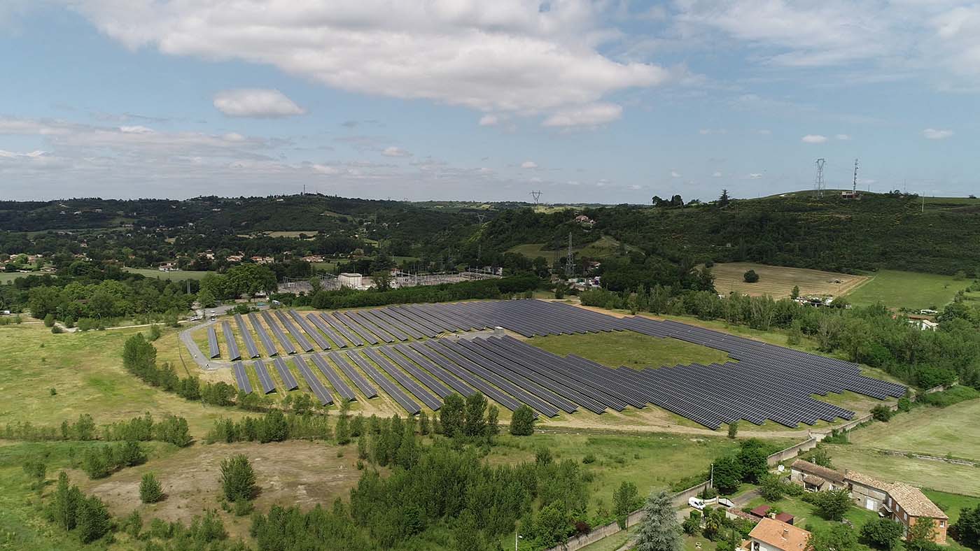 Centrale au sol mise en service par l'entreprise Irisolaris sur la région de L'occitanie.